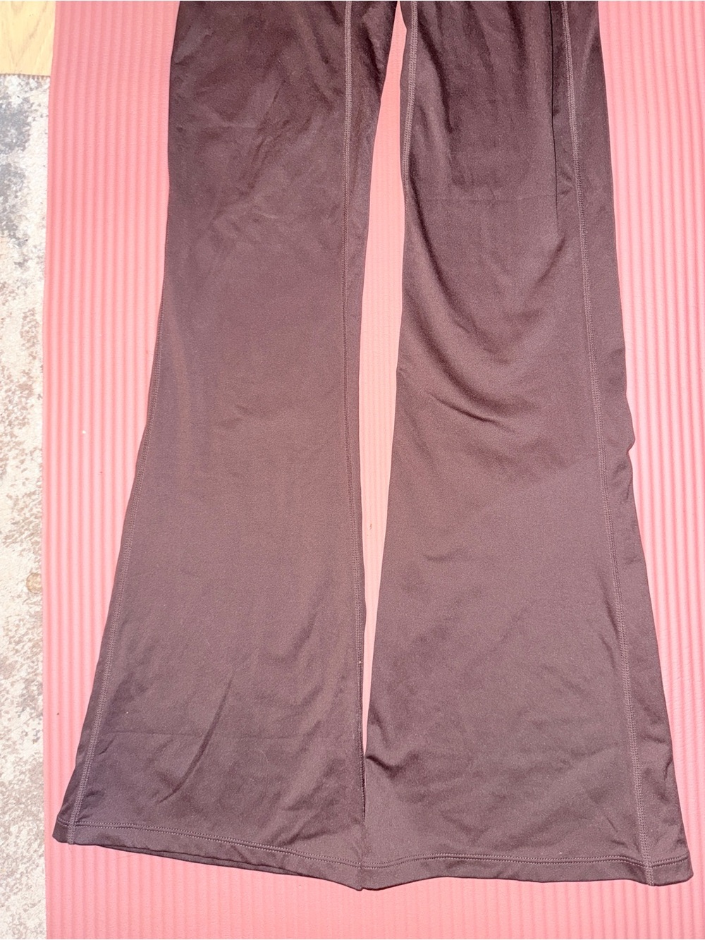YoungLA Brown W227 - CURVE FLARE LEGGINGS in color “bossy” size large NWT - Picture 4 of 10